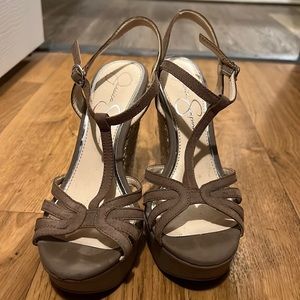 Jessica Simpson wedges size 6